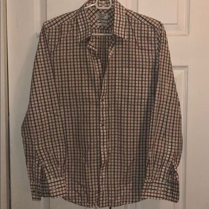 Men’s casual button down shirt